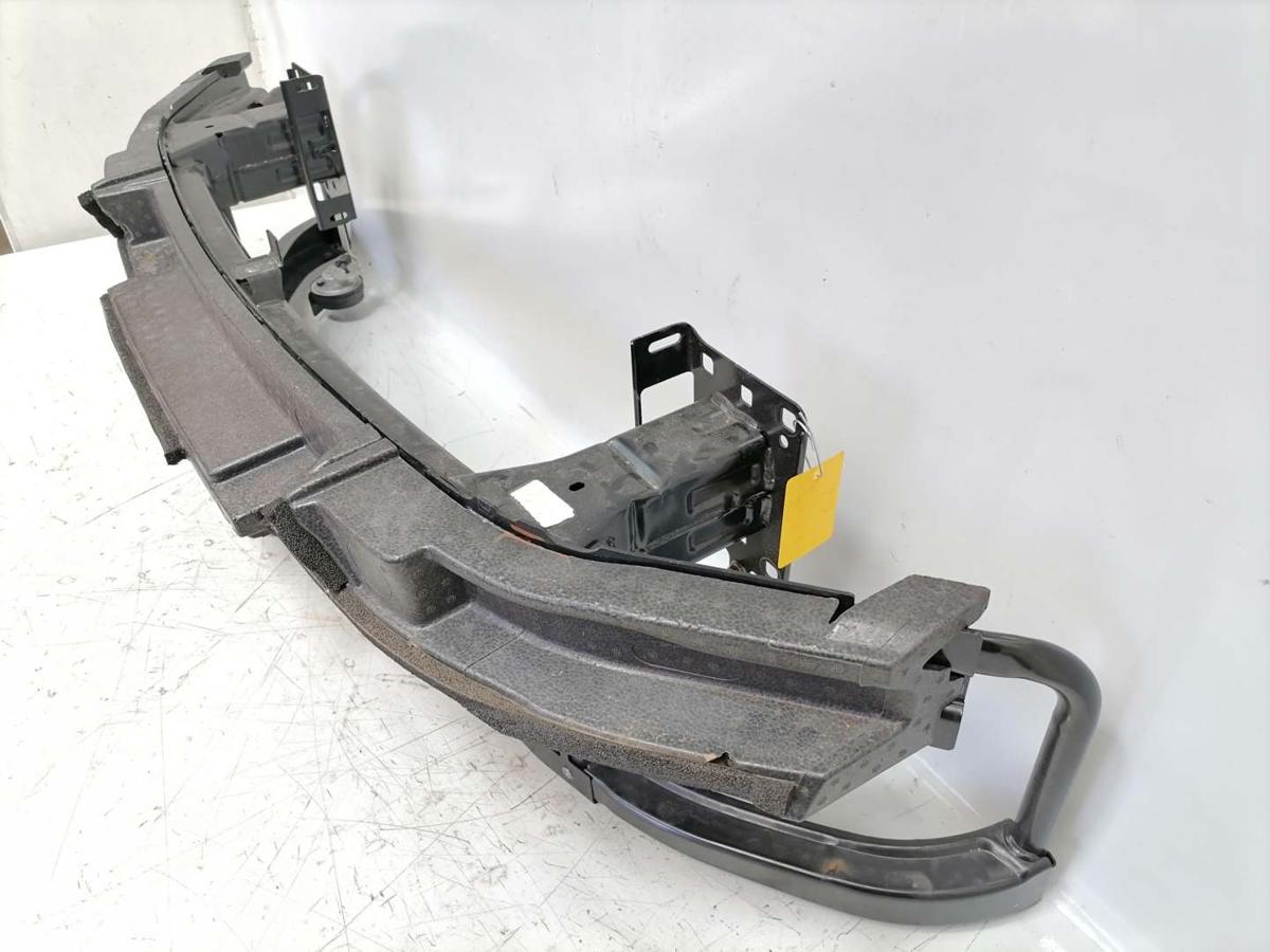 VW Passat B9 original Träger Verstätkung Stossfänger vorn Bj.2024